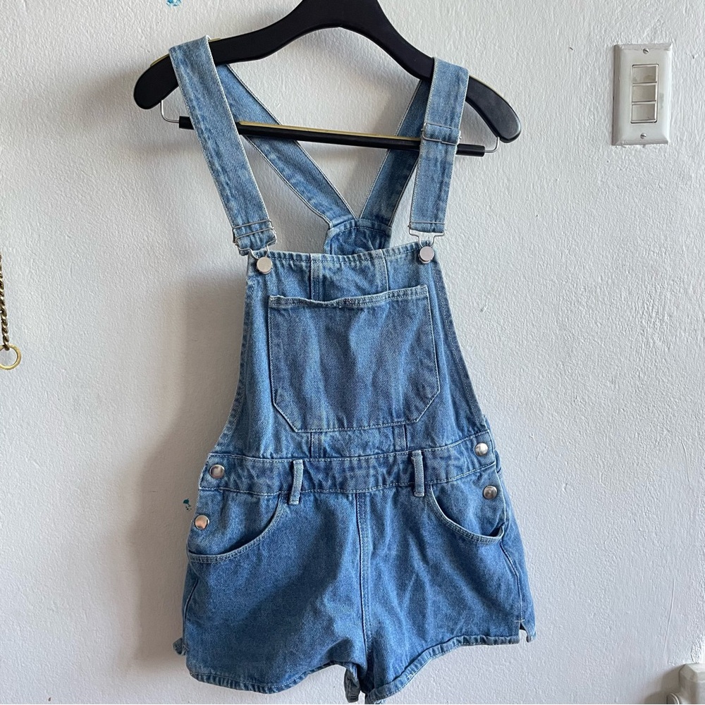 Short denim overalls
